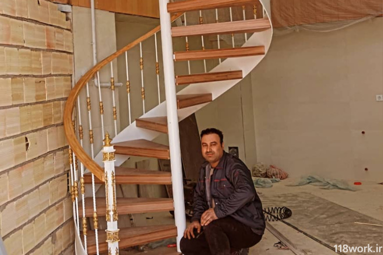 نرده و پله چوبی آریا در قزوین
